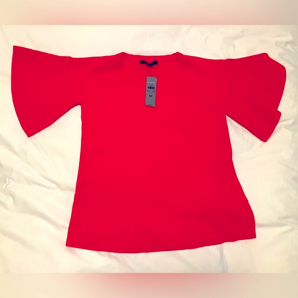 Ann Taylor Bell Sleeve Coral Petite Top- NWT